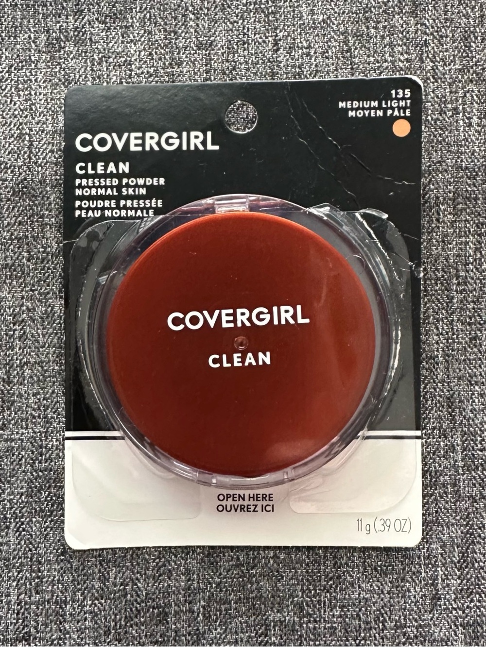 NEW Covergirl Clean Pressed Powder Normal Skin 135 Medium Light 11g Discontinued